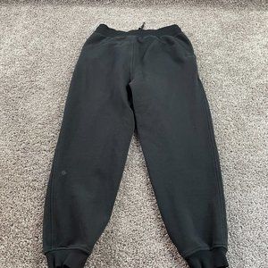 Lululemon Scuba High-Rise Cropped Jogger